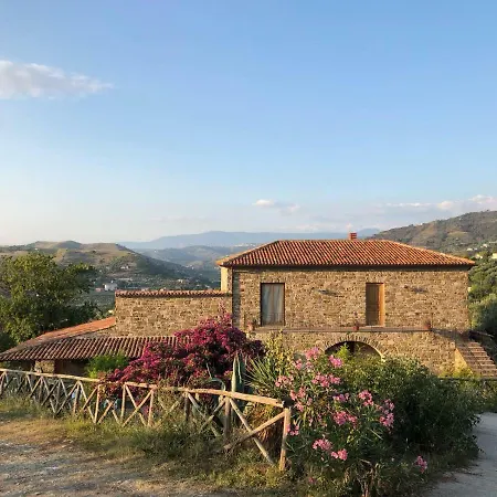 Il Mandorlo Casa de Férias