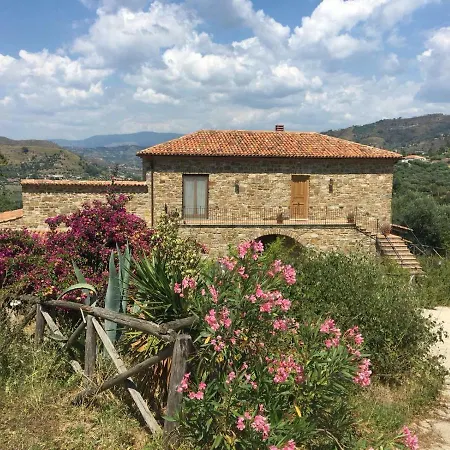 Il Mandorlo Casa de Férias
